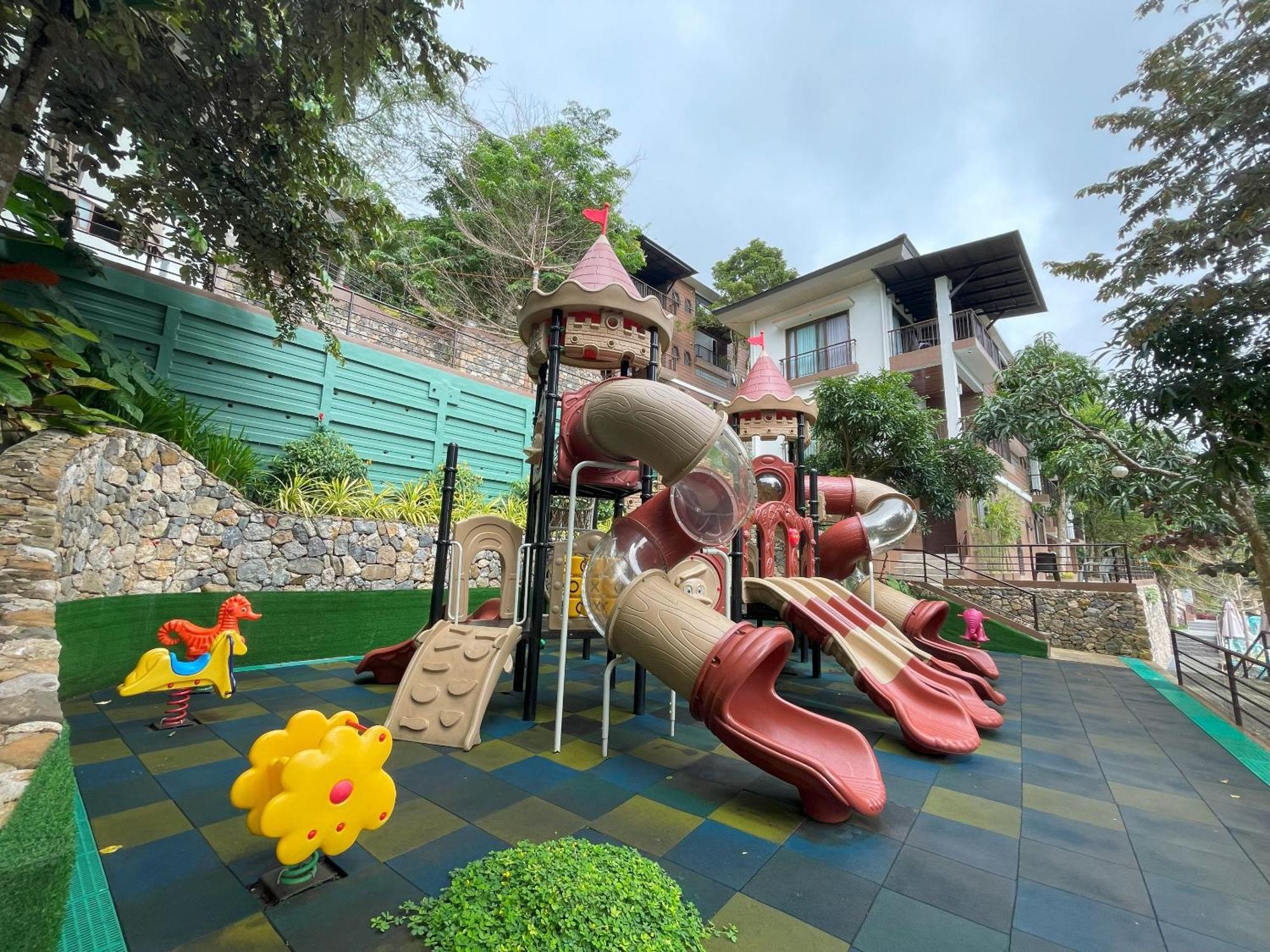Mist Mountain Resort Powered By Cocotel Cebú Exterior foto