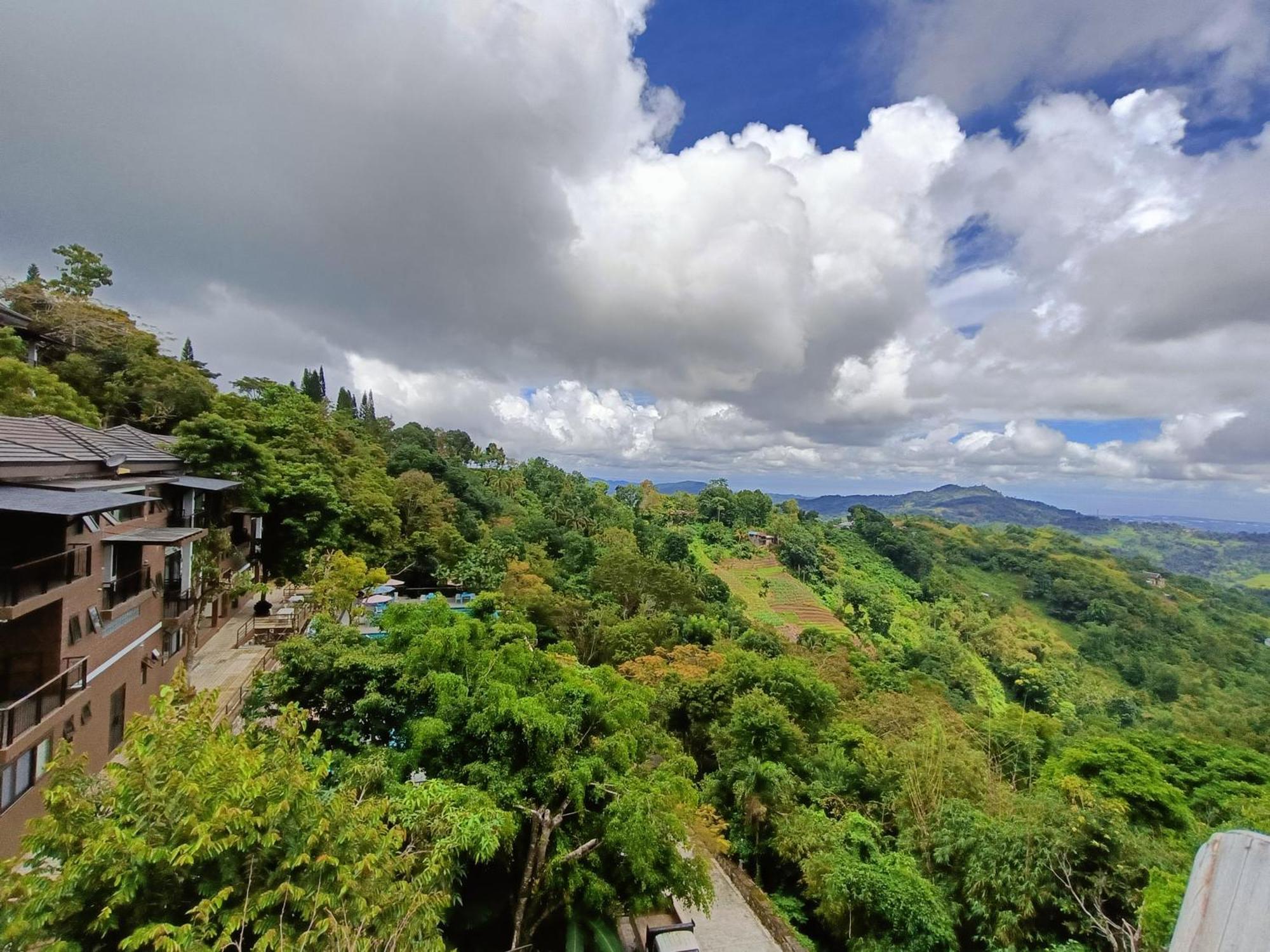 Mist Mountain Resort Powered By Cocotel Cebú Exterior foto