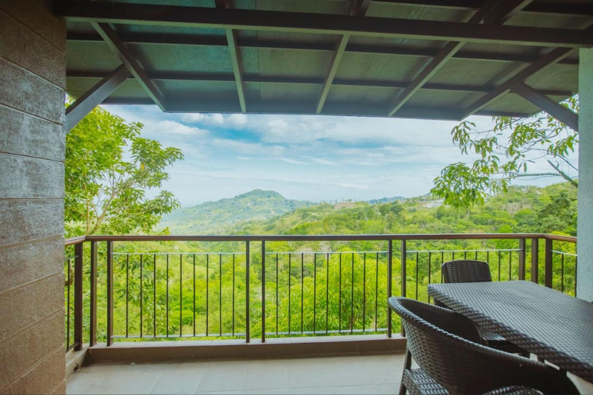 Mist Mountain Resort Powered By Cocotel Cebú Exterior foto